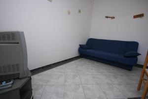 Apartments with a parking space Pirovac, Sibenik - 6246