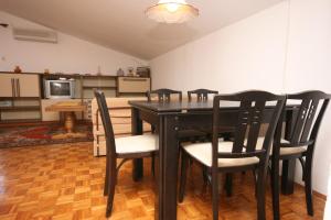 Apartments with a parking space Vodice - 6238