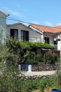 Holiday apartments Veli Iz, Iz - 6253