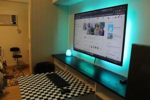 Whole Condo with Pool Great for Staycation