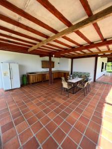 Finca en Doradal ( Hacienda Napoles y Rio Claro )