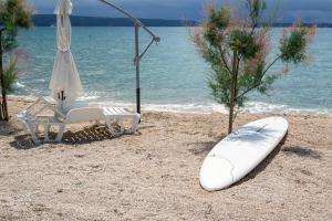 Apartments by the sea Podstrana, Split - 15963