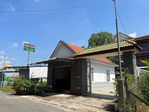 Nhà Nghỉ Hồng Trang - Thủ Dầu Một - Cầu Dịnh Nhà Nghỉ Hồng Trang - Thủ Dầu Một - Cầu Dịnh