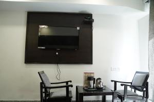 Hotel Anand Empire Near New Delhi Railway Station