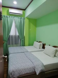 1511 Guest House