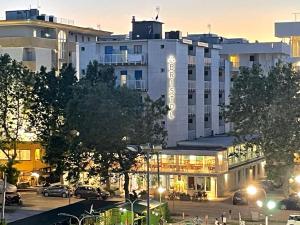 Hotel Bristol - a 30 mt dalla spiaggia