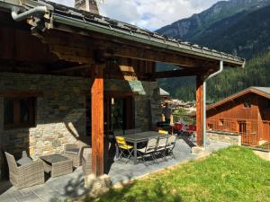 Chalets Chalet de 3 chambres avec sauna jardin clos et wifi a Champagny en Vanoise : photos des chambres