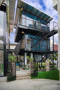 Căn Hộ (Apartment)