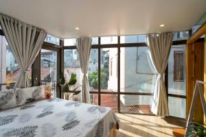 Căn Hộ (Apartment)