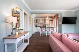 Cypress View Boutique Villa