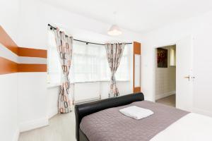 Beautiful 6 bedroom house for 17 guests next to Edgbaston Stadium