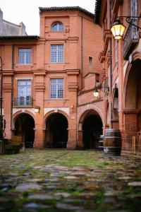 Appartements room five - parking, balneotherapie, place nationale, un havre de paix : photos des chambres