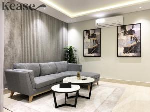 2 Kease Malqa - Royal Touch