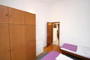 Apartments with parking space Brodarica, Sibenik - 6313