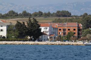 Apartments by the sea Petrcane, Zadar - 6269 
