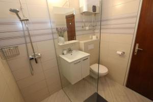 Apartments by the sea Stara Novalja, Pag - 6365