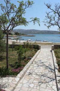 Apartments by the sea Kustici, Pag - 6355