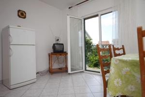 Apartments with a parking space Pirovac, Sibenik - 6277