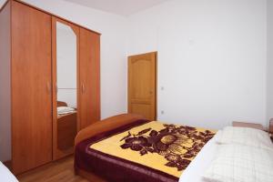 Family friendly seaside apartments Kustici, Pag - 6376