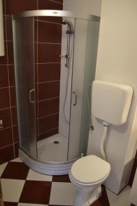 Apartments by the sea Kustici, Pag - 6408