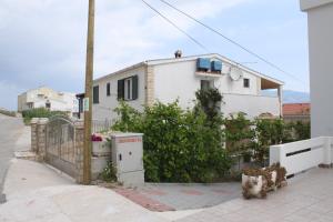 Apartments with a parking space Pag - 6326 