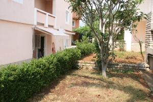 Apartments with a parking space Novalja, Pag - 6398