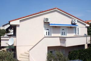 Apartments by the sea Mandre, Pag - 6373 