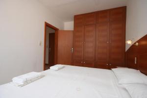 Apartments with a parking space Novalja, Pag - 6398