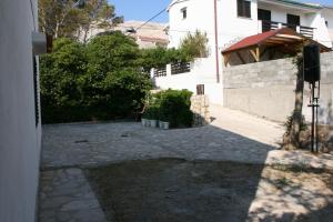 Apartments by the sea Pag - 6411