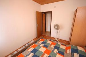 Apartments by the sea Pag - 6411