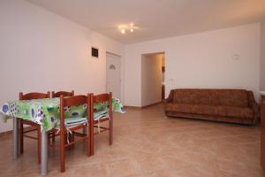 Family friendly seaside apartments Kustici, Pag - 6376
