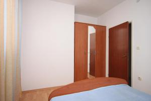 Apartments by the sea Petrcane, Zadar - 6269