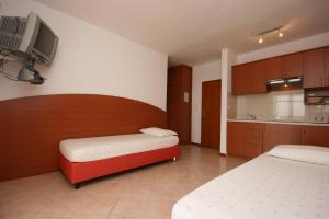 Apartments with a parking space Novalja, Pag - 6398