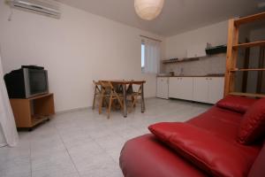 Apartments with parking space Mandre, Pag - 6405