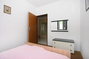 Seaside apartments with a swimming pool Potocnica, Pag - 6407