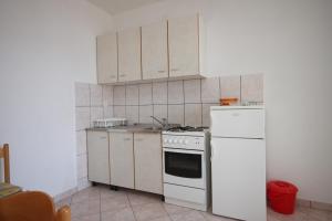 Apartments by the sea Kustici, Pag - 6355