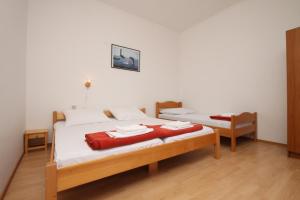 Apartments with parking space Starigrad, Paklenica - 6431