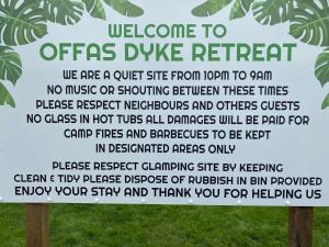 Stunning railway carriage with private hot tub