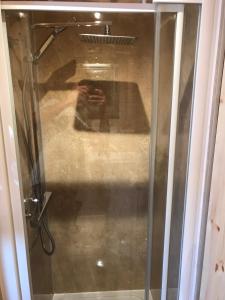 Stunning railway carriage with private hot tub