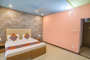 FabHotel Kriti Green - Hanuman Mandir, Lathia