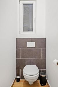 Venus Apartments - Akacfa II