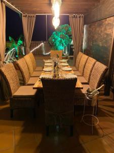 VILLA BLOSSOM in the beautiful area of Puerto Santiago Tenerife with 5 bedrooms for up to 10 guests private swimming pool and many other activities to entertain the family Secure parking for 2 cars and disabled access throughout