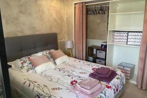 Appartements MajorBnB Bel appartement parking gratuit GENEVE C1 : photos des chambres