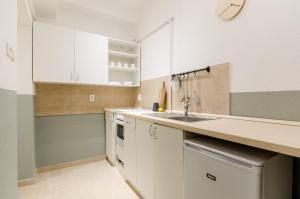 Studio Next To Opera House A26