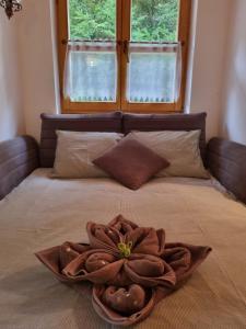 Cottage by the pond Pavel 