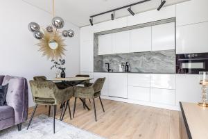 Vanagupes Park Apartments, By Cohost