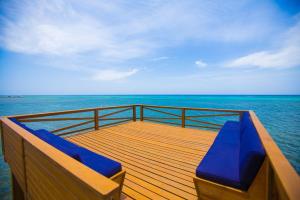 Lawson Rock - Yellowfish 211 condo