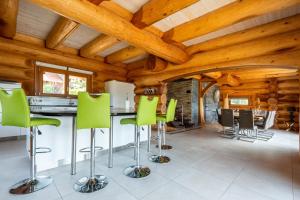 Maisons de vacances Chalet Whistler - Tout equipe - Terrasse : photos des chambres