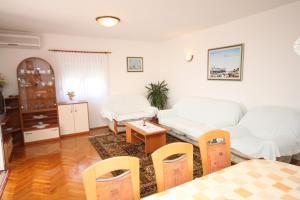Apartments by the sea Vlasici, Pag - 6523
