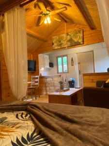 Chalets Au chalet Fleuri : photos des chambres